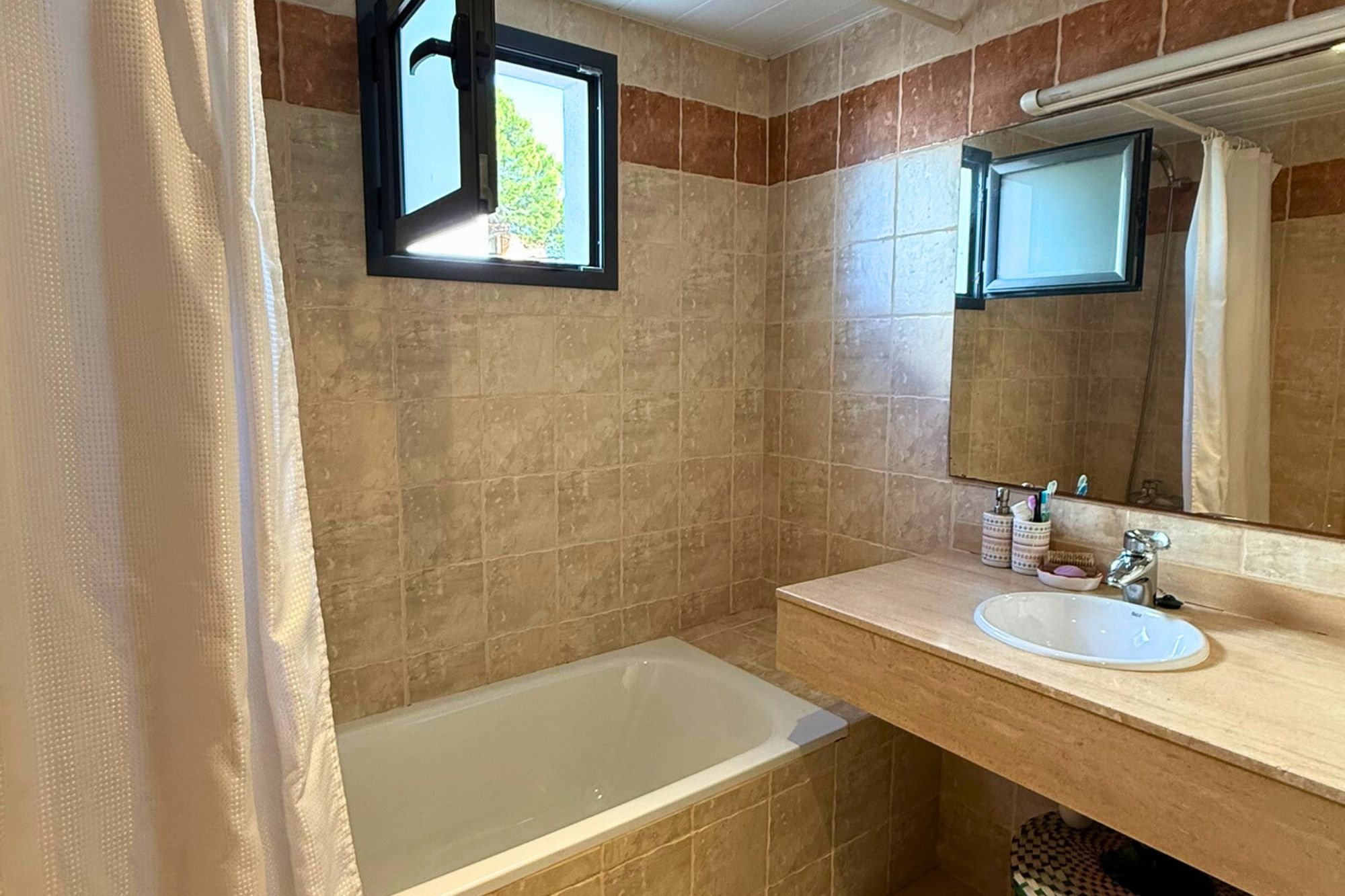 Resa Estates Ibiza Cala Tarida first line 3 bedrooms bathroom 3.jpg